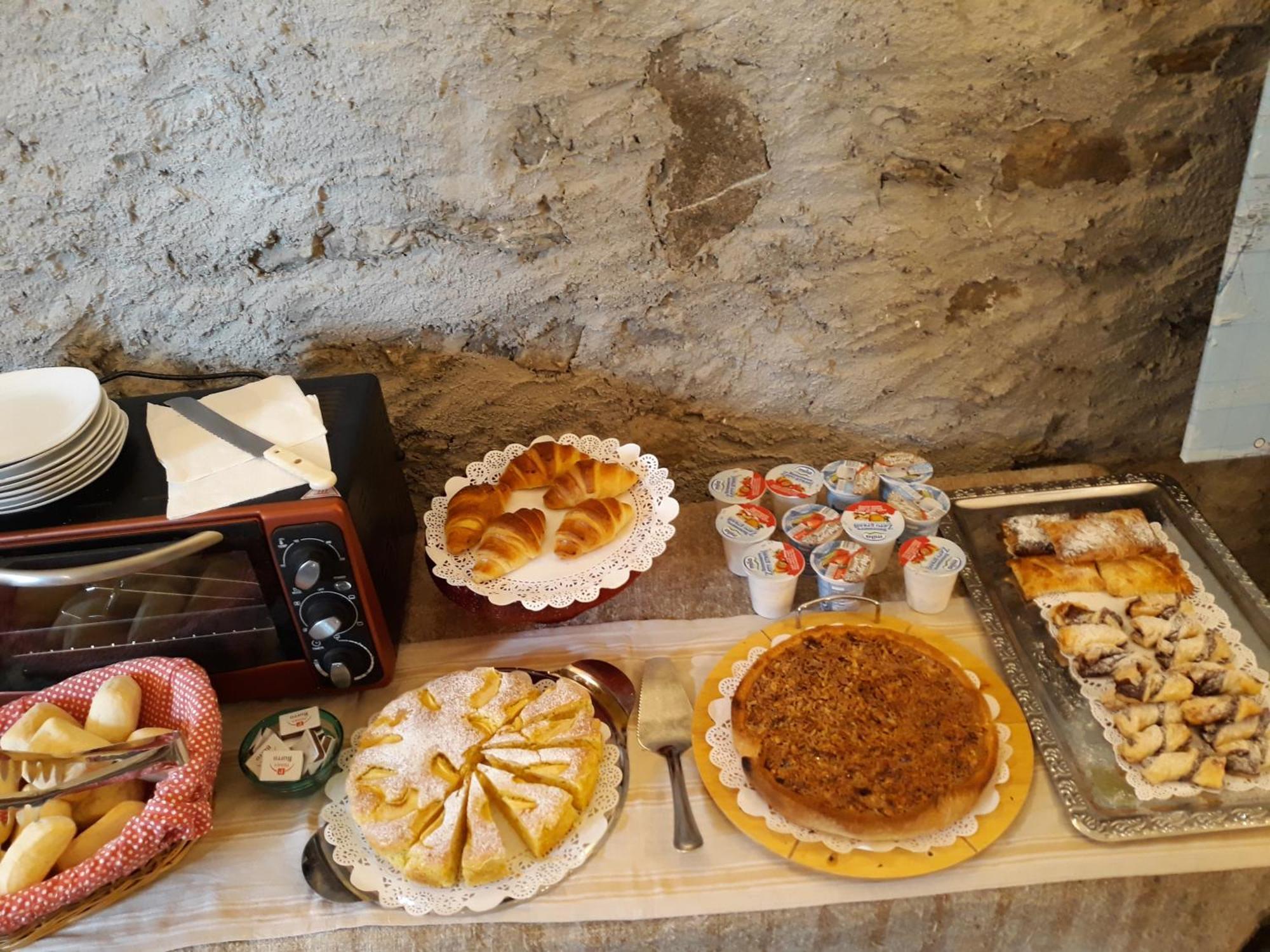 B&B Casa Taralin Тельо Екстериор снимка